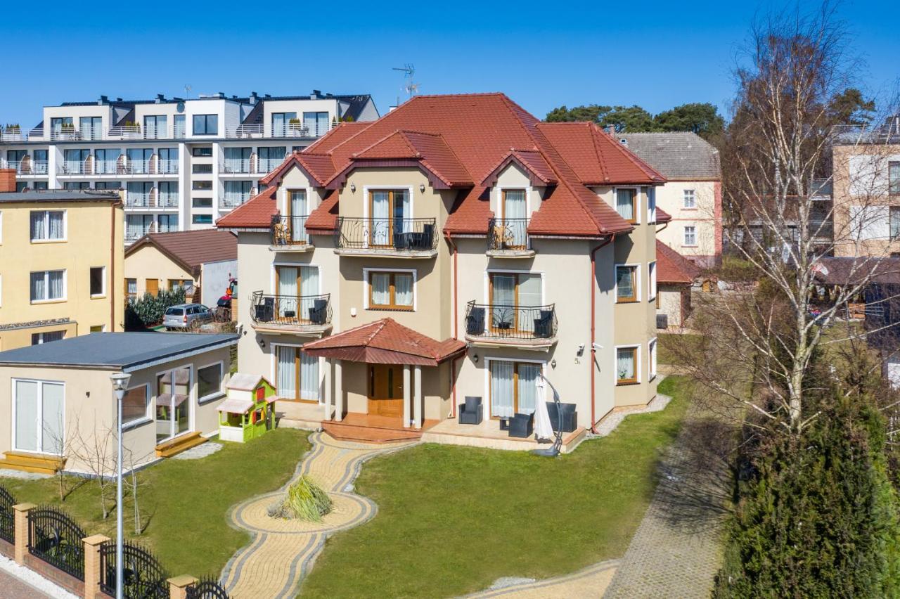 Villa Livia Niechorze Esterno foto